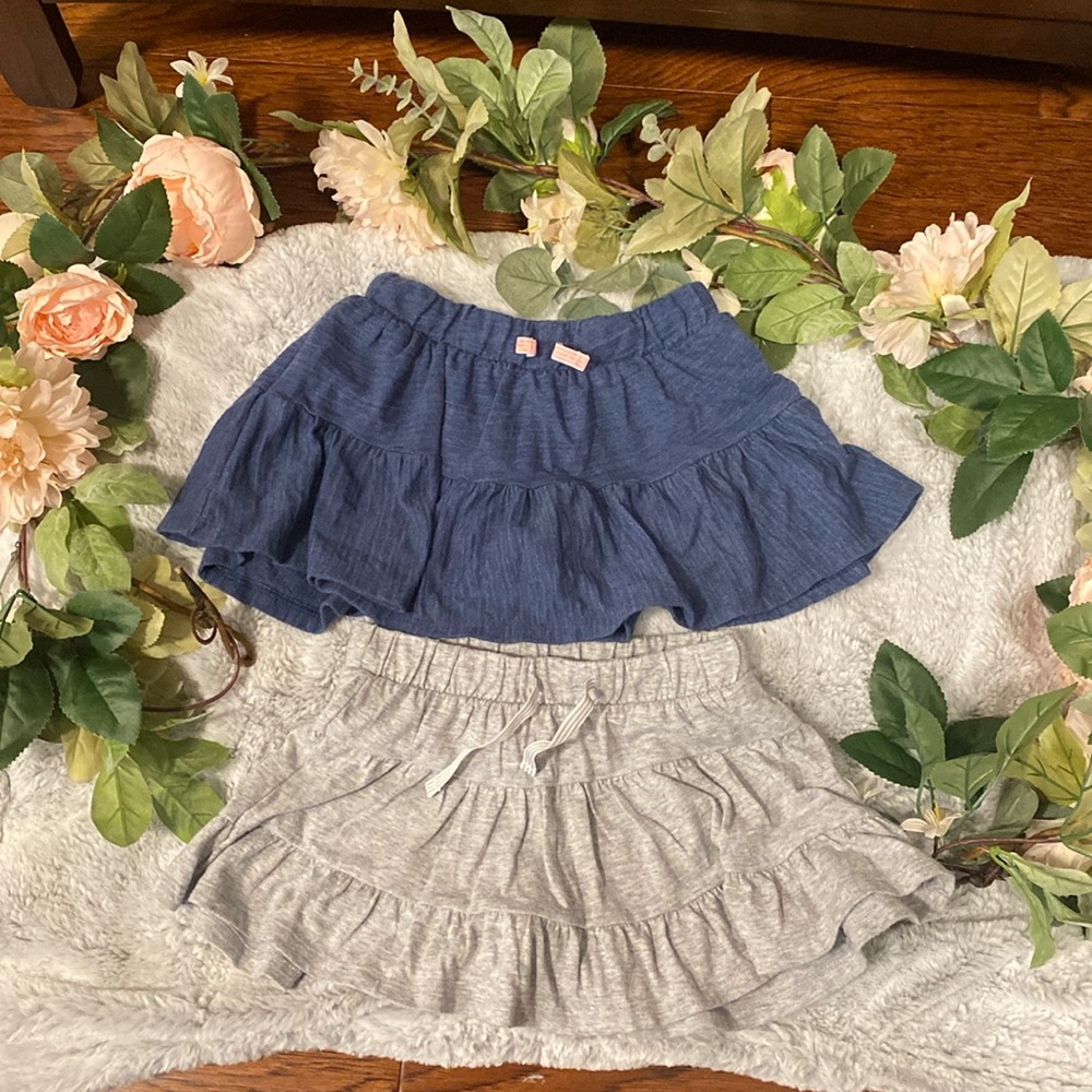 Set of two Cat and Jack skort girl size XS. One blue & other light gray